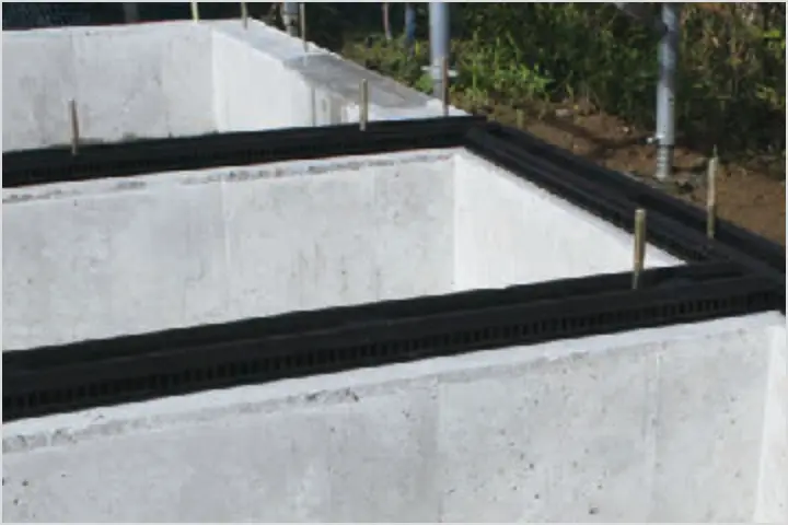 土台と基礎のすきまを塞ぐ基礎パッキンイメージ