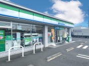 ファミリーマート稲田店