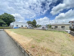 土地は使いやすい形状となっております。