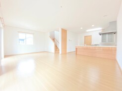 「ただいま」・「おかえり」。新居で交わす家族同士の何気ないやり取りがただ何となく嬉しいんです！自分のお家を手に入れた事の喜びが感じられるお客様からの素敵なエピソードです！