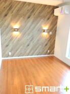 ～自然な風合いの洋室～
・ナチュラルな色彩で纏められた洋室は家具のコーディネートもしやすくなっております。
・どんな家具にするか考えるだけでも楽しくなってきますね。
