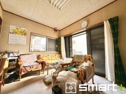 ～ナチュラルな色彩のＬＤＫ～
・自然な風合いの色味で纏められたＬＤＫは家具のコーディネートもしやすくなっております。
・どんなインテリアにするか、考えるだけでも楽しくなりますね。
