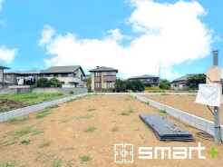 ～完成物件もご案内可能～
・ご案内時には実際の立地に加え、同メーカー・同仕様の完成物件もご案内可能です。
・ぜひ現地と建物をご覧いただき、具体的にイメージしてみてくださいませ。
(1号棟)