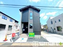 ～モダンな印象を与える外観～
・シックな色彩の２トーンカラーを採用する事でモダンでお洒落な印象の外観となっております。
・毎日家に帰ってくることが誇らしくなる高級感のある仕様。
