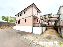 ～北側道路でも陽当り良好～
・北側道路というと陽当りの面で悪い印象をお持ちの方もいるかもしれませんが、南側にお庭を配する事で陽当りの良い造りとなっております。
・ぜひ現地でご体感ください。
