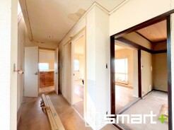 ～オプション施行もお任せください～
・フローリングの変色など劣化を軽減し、水をこぼした場合などにも防いでくれるフロアコーテイングが人気となっております。
・オプション施行もお任せください。
