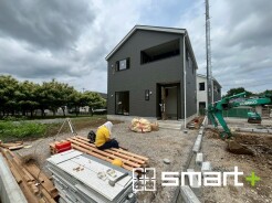～ご家族を守る「耐震等級３」～
・住宅性能評価において「耐震等級３」を取得。地震に強い家であることが証明されております。
・倒壊の恐れが低くなりますので、地震保険が半額になるメリットも。

