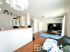～余裕の空間が広がるＬＤＫ～
・15帖あるＬＤＫはご家族団らんのお時間を余裕の広さで演出してくれます。
・ご内覧の際は家具の配置などもイメージしながらご覧くださいませ。

