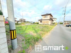 見通し良好で、車の出し入れも楽々です。