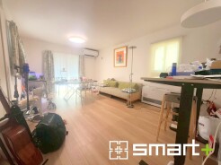 ～穏やかな陽の入るＬＤＫ～
・大きな窓のあるＬＤＫは陽当りも良好で明るい空間となっております。
・ご家族団らんなど過ごす時間の多いＬＤＫが明るいのは嬉しいポイントですね。
