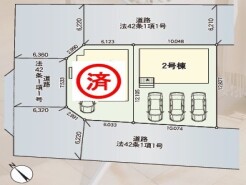 ～カースペースもしっかり確保～
・各棟敷地内にカースペースをご用意しておりますので、お車をご利用の方にもお勧めです。
・カースペースのサイズなど、ご内覧の際に合わせてご確認くださいませ。