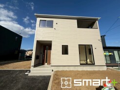 ～優しい印象の外観～
・環境にも馴染みやすく、汚れもあまり目立たない淡いベージュ系の外観は落ち着いた雰囲気を醸し出してくれますね。
・ナチュラルな色調が優しい印象を与えてくれます。
