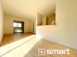 ～家具の配置がしやすい間取～
・ＬＤＫはリビングとダイニングの境目が分かりやすくなっており、家具の配置がしやすい造り。
・どんなインテリアにするか考えるだけでも楽しくなりますね。
(1号棟)