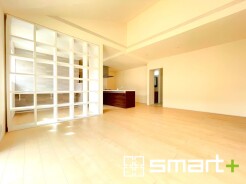 ～ナチュラルな色彩のＬＤＫ～
・自然な風合いの色味で纏められたＬＤＫは家具のコーディネートもしやすくなっております。
・どんなインテリアにするか、考えるだけでも楽しくなりますね。
