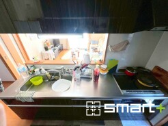 ～ＩＨクッキングヒーター～
・ＩＨは火事のリスク低減に加え、上昇気流が発生しないため換気扇が汚れづらいなどメリット沢山なんです。
・詳細は担当までお問合せ下さいませ。
