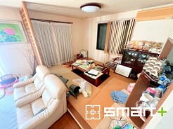 ～「和みの部屋」和室をご用意～
・ゴロンと寝転がったり、お子様のいるご家庭ではお子様を寝かしつけたり、などご活用いただける和室をご用意。
・やはり畳の香りは心が落ち着きますね。
