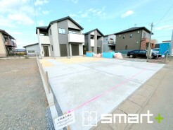 ～ご家族を守る「耐震等級３」～
・住宅性能評価において「耐震等級３」を取得。地震に強い家であることが証明されております。
・倒壊の恐れが低くなりますので、地震保険が半額になるメリットも。
