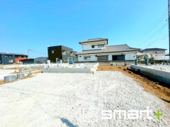 ～ご家族を守る「耐震等級３」～
・住宅性能評価において「耐震等級３」を取得。地震に強い家であることが証明されております。
・倒壊の恐れが低くなりますので、地震保険が半額になるメリットも。
