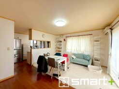 ～余裕の空間が広がるＬＤＫ～
・○帖あるＬＤＫはご家族団らんのお時間を余裕の広さで演出してくれます。
・ご内覧の際は家具の配置などもイメージしながらご覧くださいませ。
