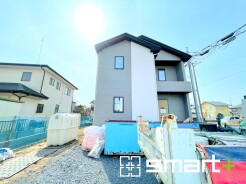 ～完成物件もご案内可能～
・ご案内時には実際の立地に加え、同メーカー・同仕様の完成物件もご案内可能です。
・ぜひ現地と建物をご覧いただき、具体的にイメージしてみてくださいませ。
(１号棟)