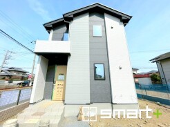 ～ご家族を守る「耐震等級３」～
・住宅性能評価において「耐震等級３」を取得。地震に強い家であることが証明されております。
・倒壊の恐れが低くなりますので、地震保険が半額になるメリットも。
