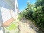 ～お庭もある余裕の敷地～
・広々した敷地にはお庭もご用意。お庭があるだけで余裕を感じますね。
・防草シートや人工芝の敷設などのオプションもお気軽にご相談くださいませ。
