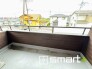 ～屋根付きのバルコニー～
・バルコニーは屋根付きなので急な雨でも安心です。
・奥行きもあるので洗濯物が干しやすいのも嬉しいポイントですね。
