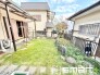 ～広々したお庭のある邸宅～
・余裕の敷地には広いお庭もご用意。
・ガーデニングや安らぎの空間として、倉庫を置いたりと様々な活用が可能です。
・人工芝の敷設などもお気軽にご相談くださいませ。
