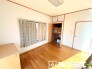 ～２面採光の明るいお部屋～
・洋室は２面採光とする事で穏やかな陽の入る明るい空間となっております。
・くつろぎのプライベート時間を明るい空間で穏やかにお過ごしいただけます。

