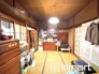 ～「和みの部屋」和室をご用意～
・ゴロンと寝転がったり、お子様のいるご家庭ではお子様を寝かしつけたり、などご活用いただける和室をご用意。
・やはり畳の香りは心が落ち着きますね。
