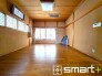 ～２面採光の明るいお部屋～
・洋室は２面採光とする事で穏やかな陽の入る明るい空間となっております。
・くつろぎのプライベート時間を明るい空間で穏やかにお過ごしいただけます。
