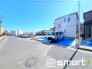 ～閑静な住宅街の立地～
・周辺は閑静な住宅街となっておりますので、静かな暮らしをご実現いただけます。
・前面道路の交通量も多くないので、小さなお子様がいるご家庭でもご安心ですね。
