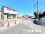 ～閑静な住宅街の立地～
・周辺は閑静な住宅街となっておりますので、静かな暮らしをご実現いただけます。
・前面道路の交通量も多くないので、小さなお子様がいるご家庭でもご安心ですね。
