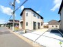 ～閑静な住宅街の立地～
・周辺は閑静な住宅街となっておりますので、静かな暮らしをご実現いただけます。
・前面道路の交通量も多くないので、小さなお子様がいるご家庭でもご安心ですね。
(１号棟)