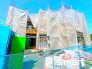 ～閑静な住宅街の立地～
・周辺は閑静な住宅街となっておりますので、静かな暮らしをご実現いただけます。
・前面道路の交通量も多くないので、小さなお子様がいるご家庭でもご安心ですね。
