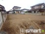 ～閑静な住宅街の立地～
・周辺は閑静な住宅街となっておりますので、静かな暮らしをご実現いただけます。
・前面道路の交通量も多くないので、小さなお子様がいるご家庭でもご安心ですね。

