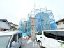 ～ベタ基礎でしっかりとした土台～
・コンクリートの中に鉄筋を配し強度を高めた「ベタ基礎」を採用。
・しっかりとした土台を造ったうえで、その上に建物が築造されていきます。

