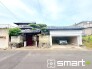 ～駐車場は２台分ご用意～
・駐車場は２台分ございますので、車通勤の方や複数台お持ちの方にもお勧めのお住まいです。
※車種制限がございます。