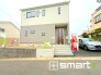 1号棟 ～明るさを感じる外観～
・外壁は２トーンカラーを採用し、デザイン性に優れた見た目となっております。
・帰宅した際にホッと感じるような飽きのこない外観。ぜひ現地でご確認くださいませ。