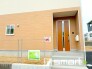 ～デザイン性に優れた玄関～
・モダンなデザインの玄関ドアを採用する事でお住まいの「顔」の印象が大きく変わります。
・毎日帰宅した際に嬉しくなる仕様です。
