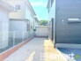 ～お庭もある余裕の敷地～
・広々した敷地にはお庭もご用意。お庭があるだけで余裕を感じますね。
・防草シートや人工芝の敷設などのオプションもお気軽にご相談くださいませ。
