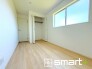 ～２面採光の明るいお部屋～
・洋室は２面採光とする事で穏やかな陽の入る明るい空間となっております。
・くつろぎのプライベート時間を明るい空間で穏やかにお過ごしいただけます。
