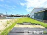 ～広々したお庭のある邸宅～
・余裕の敷地には広いお庭もご用意。
・ガーデニングや安らぎの空間として、倉庫を置いたりと様々な活用が可能です。
・人工芝の敷設などもお気軽にご相談くださいませ。
