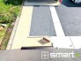 ～お庭もある余裕の敷地～
・広々した敷地にはお庭もご用意。お庭があるだけで余裕を感じますね。
・防草シートや人工芝の敷設などのオプションもお気軽にご相談くださいませ。
