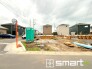 ～閑静な住宅街の立地～
・周辺は閑静な住宅街となっておりますので、静かな暮らしをご実現いただけます。
・前面道路の交通量も多くないので、小さなお子様がいるご家庭でもご安心ですね。
(14号棟)