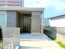 ～デザイン性に優れた玄関～
・モダンなデザインの玄関ドアを採用する事でお住まいの「顔」の印象が大きく変わります。
・毎日帰宅した際に嬉しくなる仕様です。
