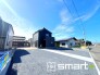 ～ゆとりあるカースペース～
・セカンドカーや来客時にも困らないカースペース４台分。物置や駐輪スペースなどにも利用できますね。
・カーポートなどのオプションもお気軽にご相談くださいませ。