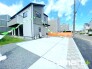 ～駐車場は２台分ご用意～
・駐車場は２台分ございますので、車通勤の方や複数台お持ちの方にもお勧めのお住まいです。
・カーポートなどのオプションもお気軽にご相談くださいませ。
