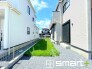 ～お庭もある余裕の敷地～
・広々した敷地にはお庭もご用意。お庭があるだけで余裕を感じますね。
・防草シートや人工芝の敷設などのオプションもお気軽にご相談くださいませ。
