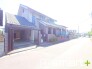 ～閑静な住宅街の立地～
・周辺は閑静な住宅街となっておりますので、静かな暮らしをご実現いただけます。
・前面道路の交通量も多くないので、小さなお子様がいるご家庭でもご安心ですね。
